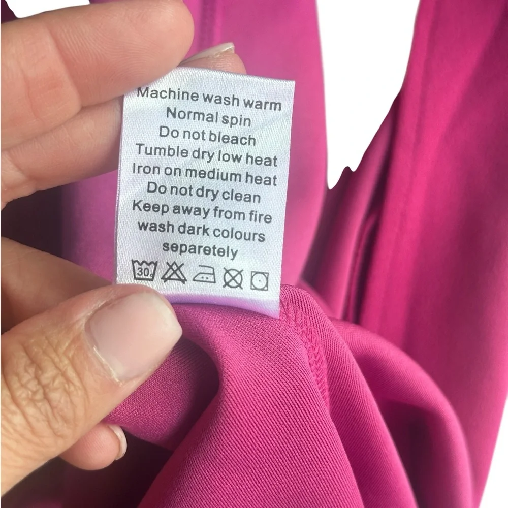 Woods Elegant Fuchsia Evening Gown size small‎ NWT